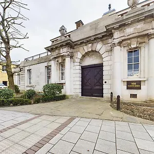 Stunning In The Heart Of Southampton